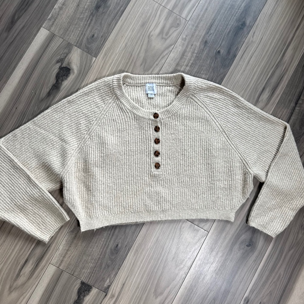 BDG Urban Outfitters Womens Large Oatmeal Beige Ribbed Cropped Henley Sweater